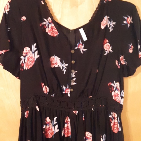 Dress - Picture 4 of 4